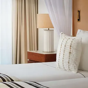 Tivoli Marina Hotel